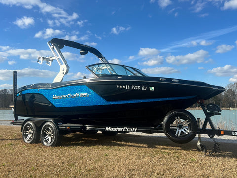 2018 MasterCraft NXT 20 - Low Hours One Owner